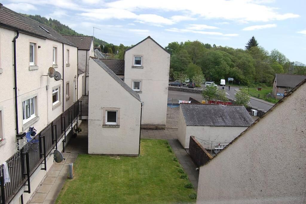 Creag Mhor Self Catering Holiday Apartment อาเบอร์ฟอยล์ ภายนอก รูปภาพ